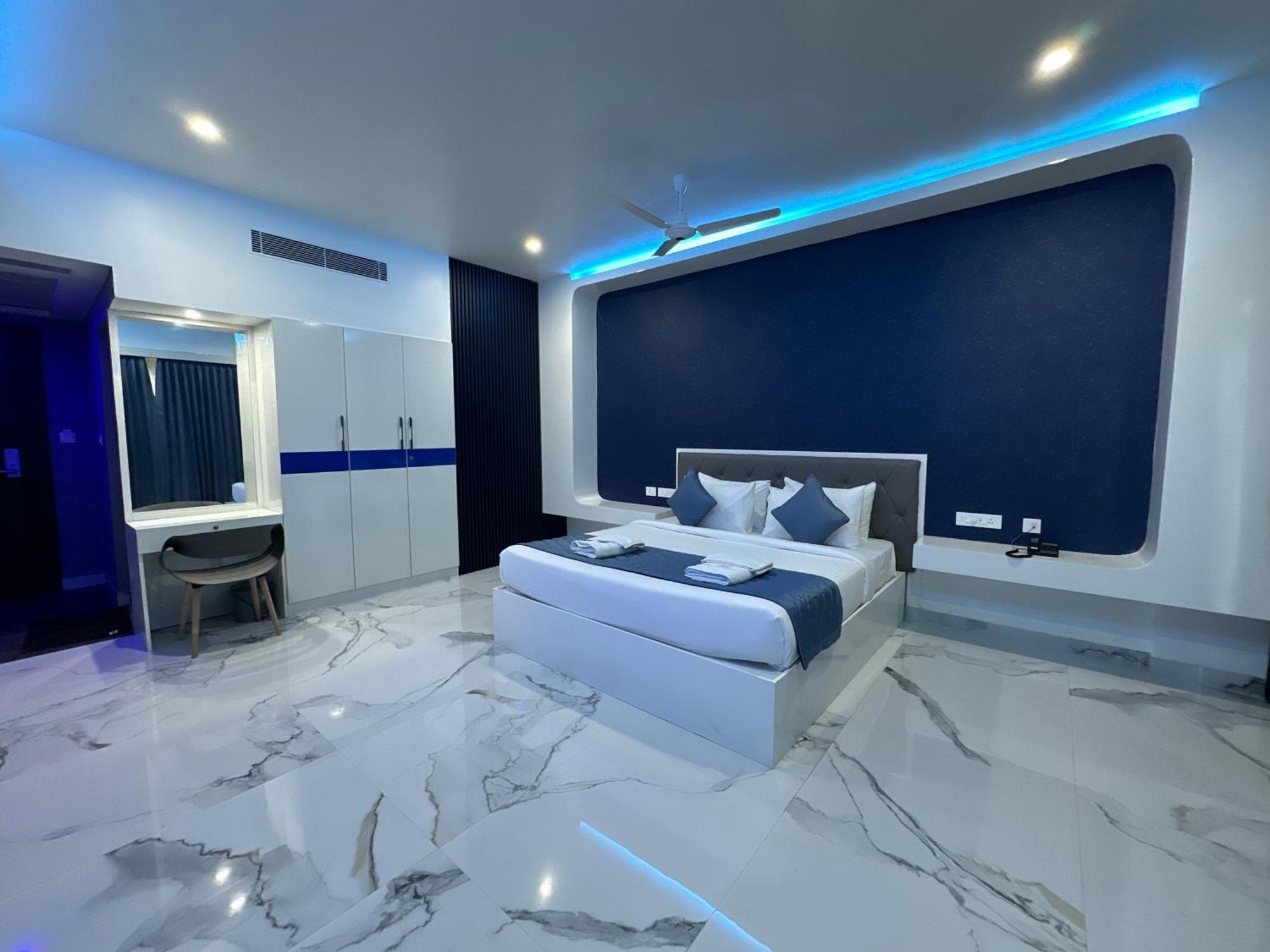 Silver Stone Park Resort, Kovilpatti Exteriér fotografie