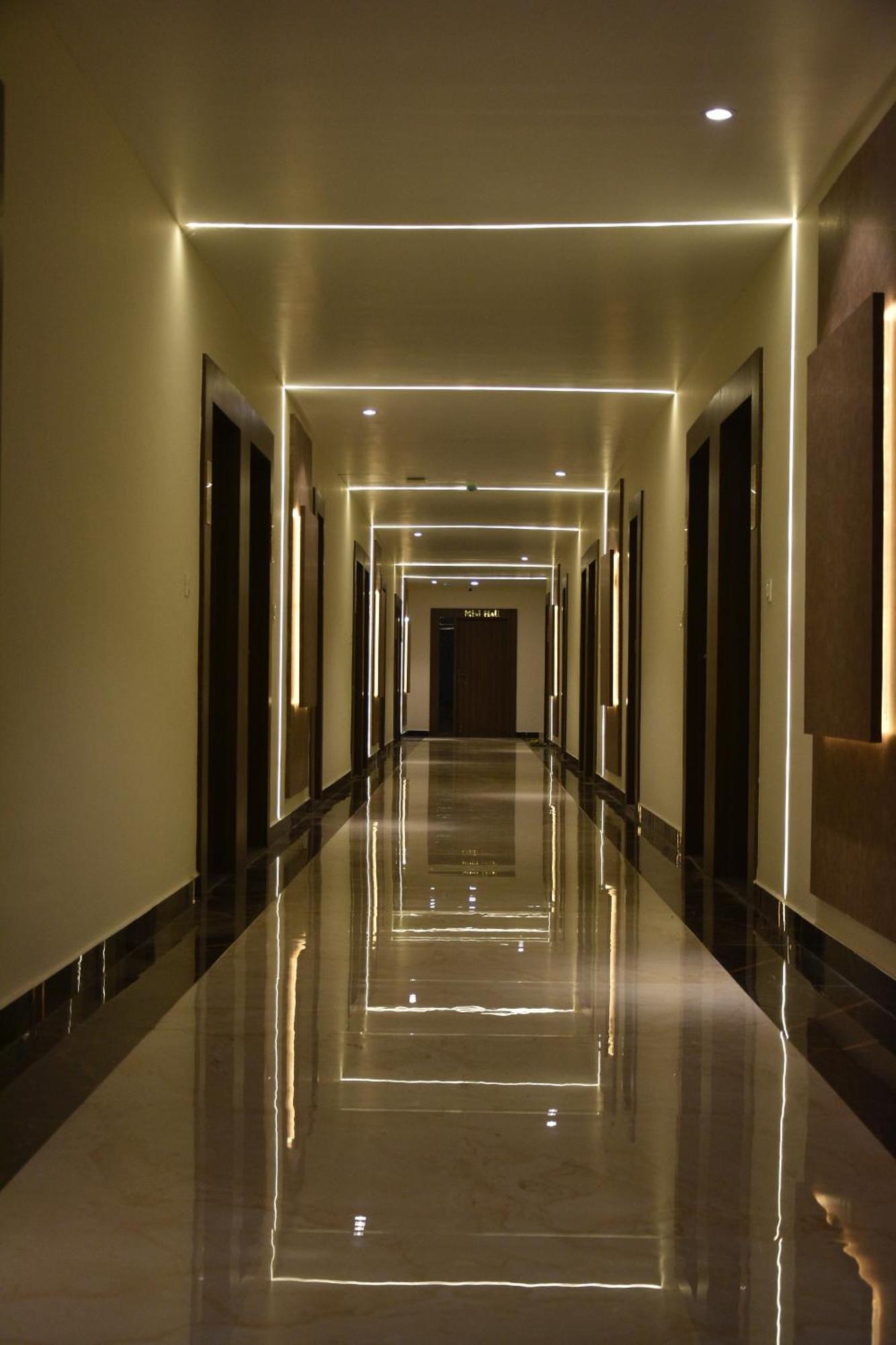 Silver Stone Park Resort, Kovilpatti Exteriér fotografie