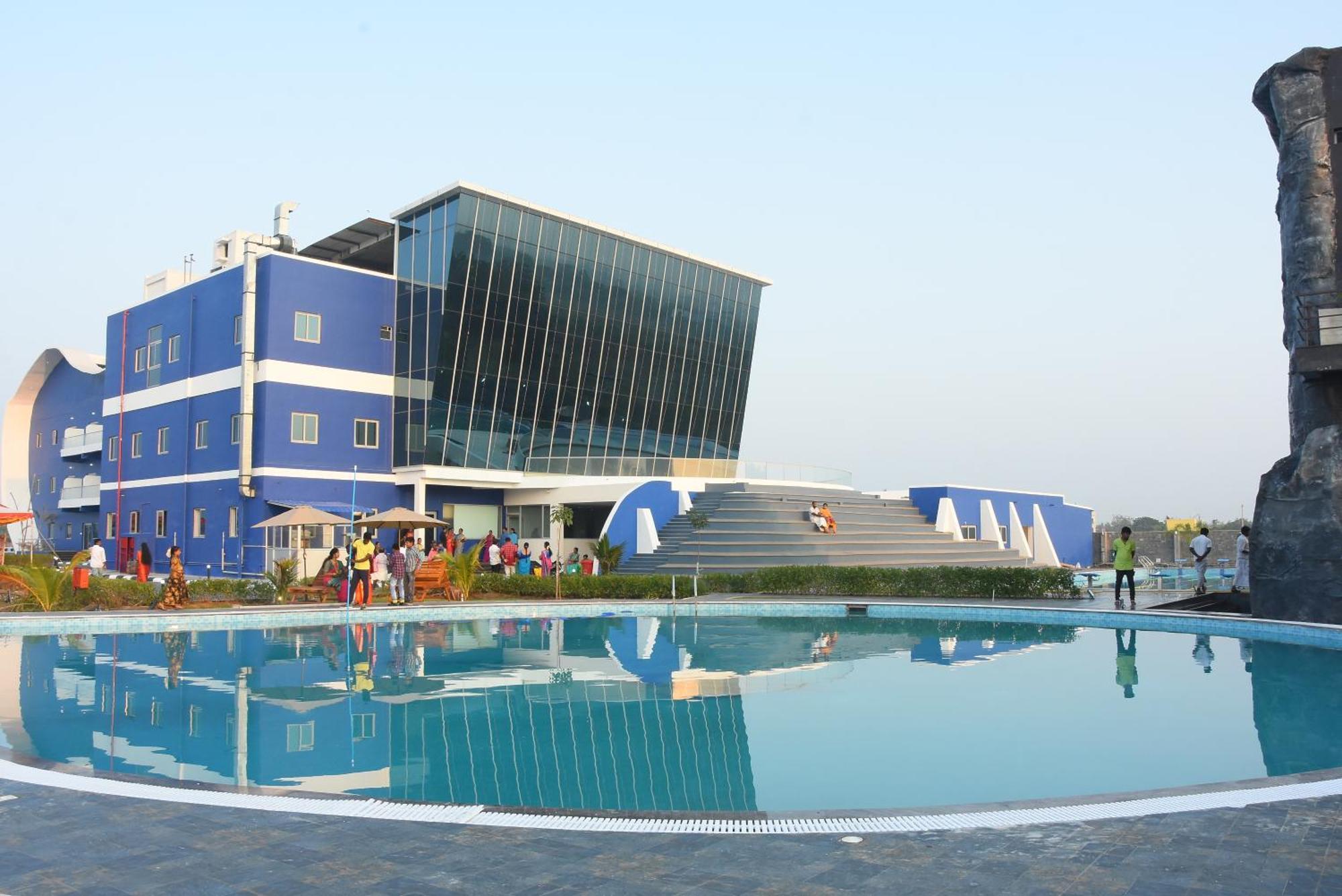 Silver Stone Park Resort, Kovilpatti Exteriér fotografie